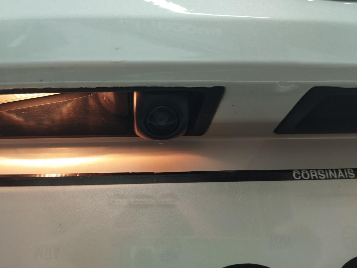 toyota-corolla-2023-hibrido-a-gasolina-1798cc