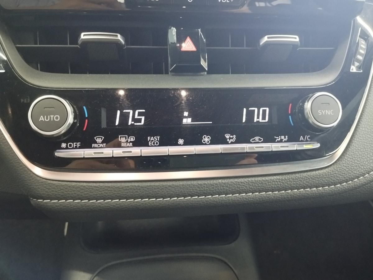 toyota-corolla-2023-hibrido-a-gasolina-1798cc