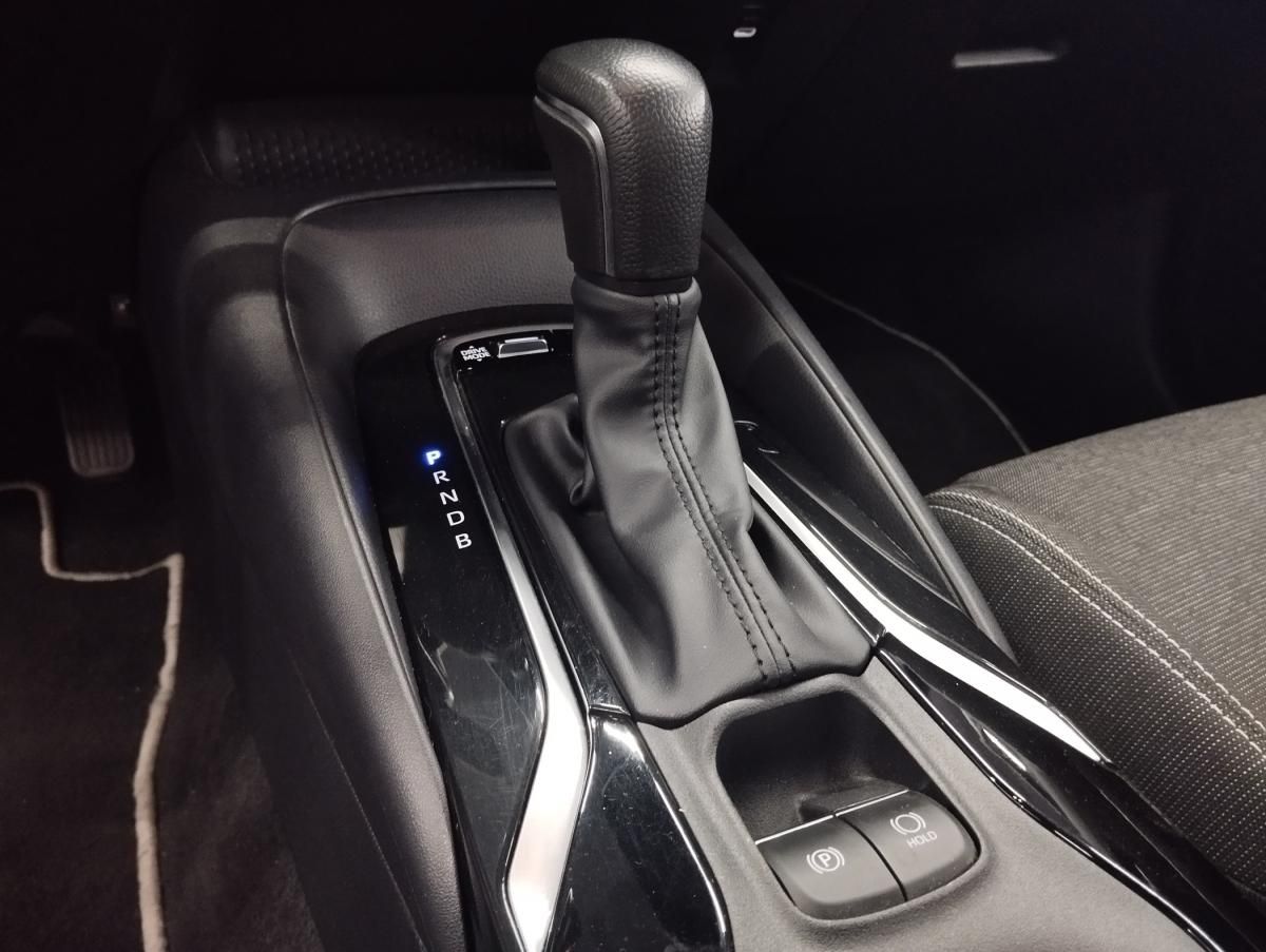 toyota-corolla-2023-hibrido-a-gasolina-1798cc