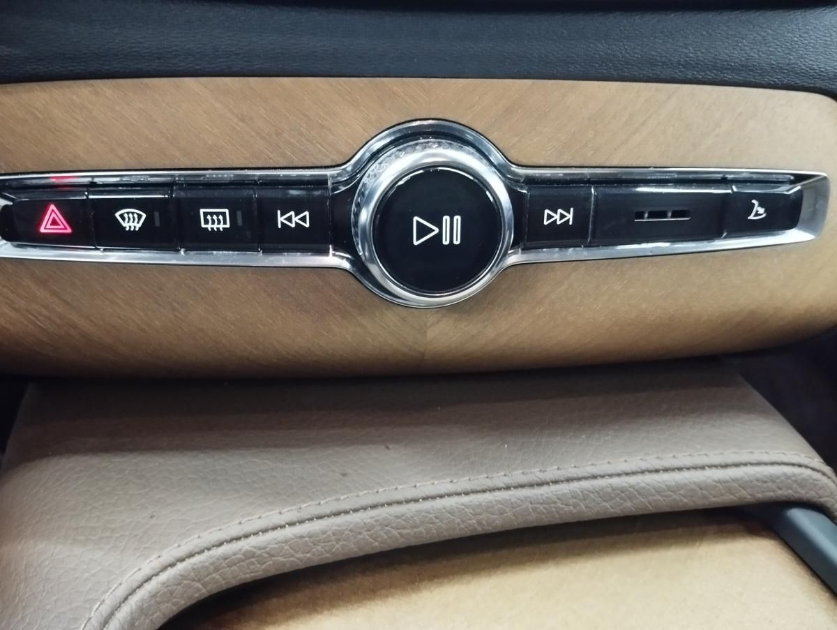 volvo-xc90-2019-diesel-1969cc