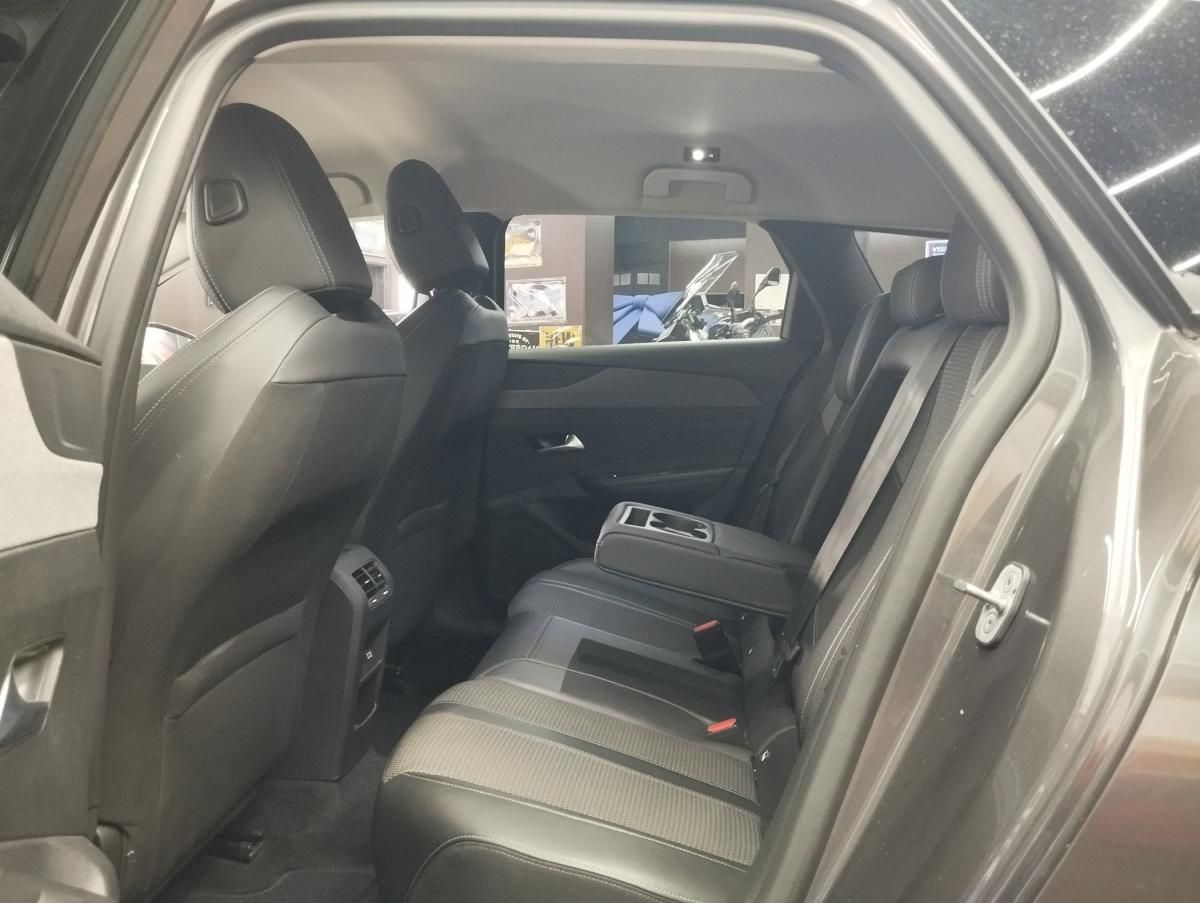 peugeot-308-sw-2023-diesel-1499cc