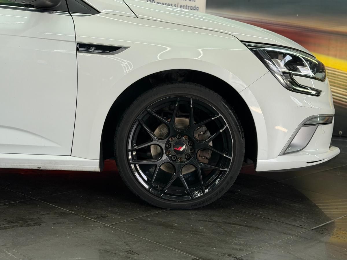 renault-megane-sport-tourer-2018-diesel-1461cc