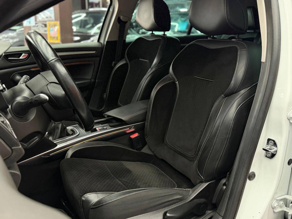 renault-megane-sport-tourer-2018-diesel-1461cc