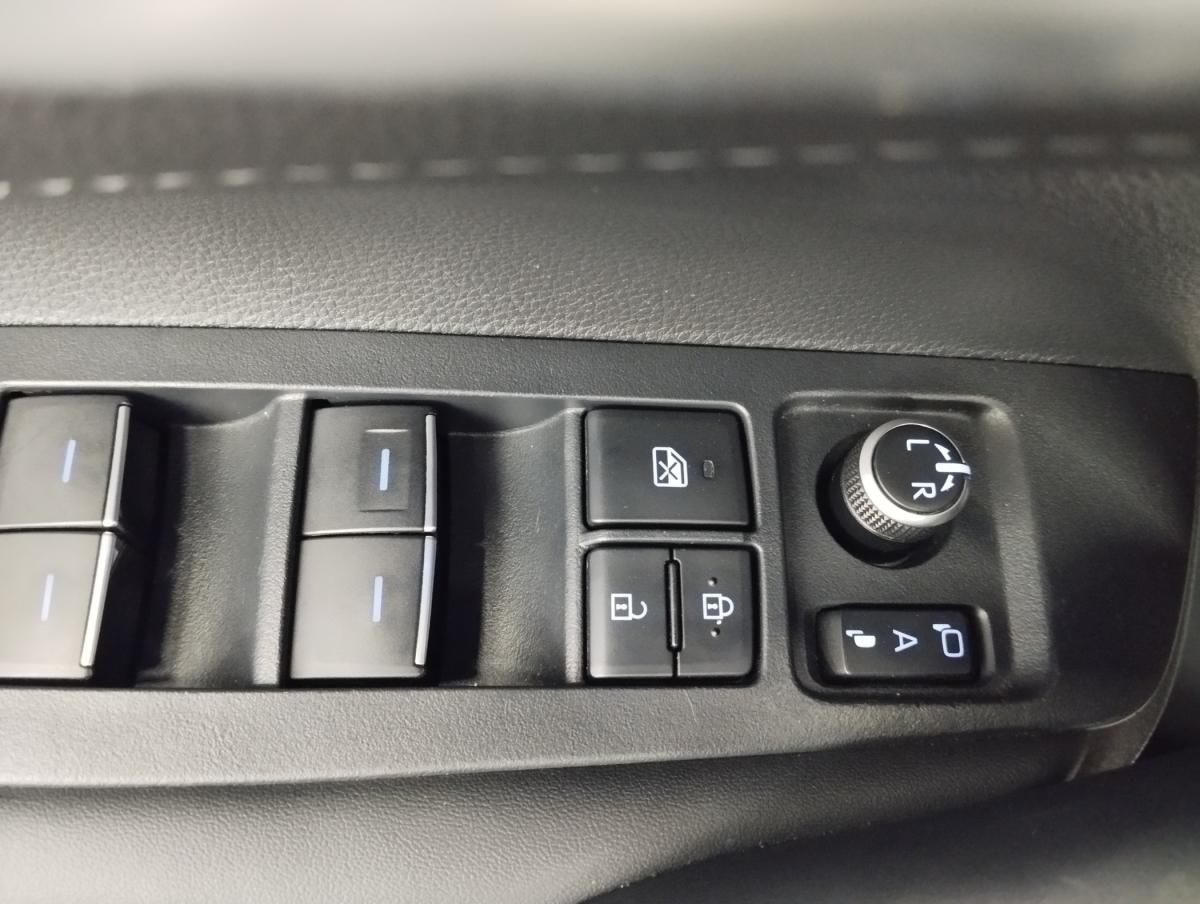 toyota-corolla-2022-hibrido-a-gasolina-1798cc