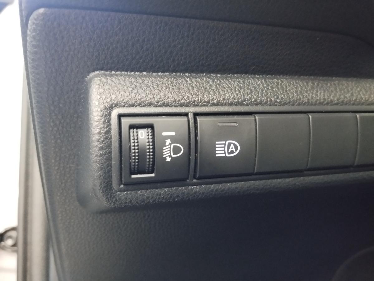 toyota-corolla-2022-hibrido-a-gasolina-1798cc