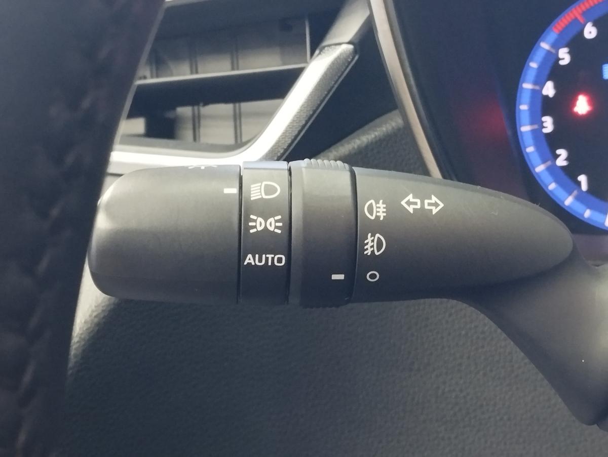 toyota-corolla-2022-hibrido-a-gasolina-1798cc