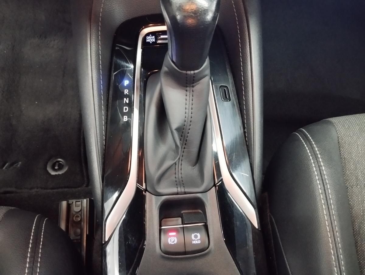 toyota-corolla-2022-hibrido-a-gasolina-1798cc