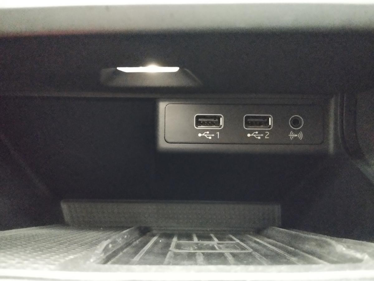 seat-leon-2019-diesel-1598cc