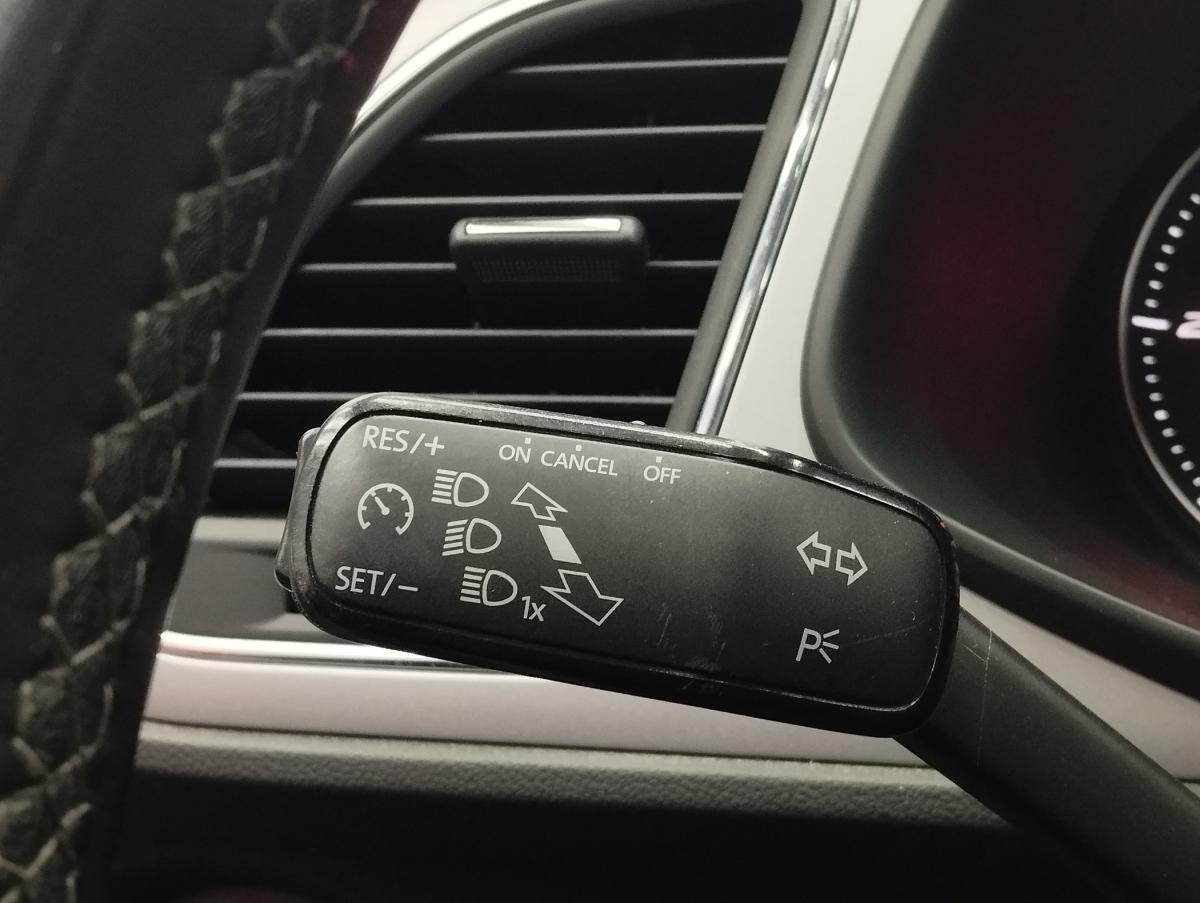 seat-leon-2019-diesel-1598cc