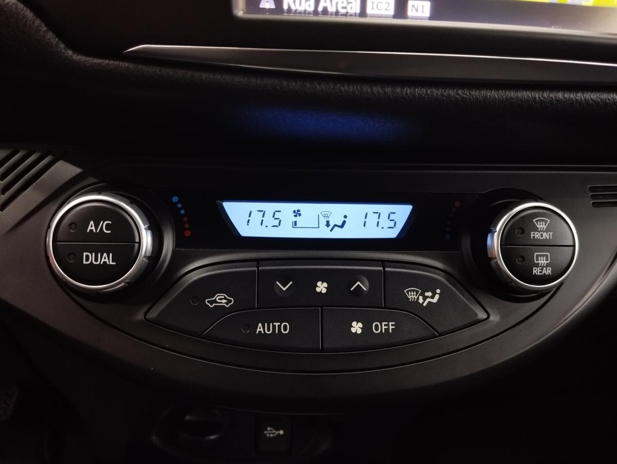 toyota-yaris-2018-hibrido-a-gasolina-1497cc
