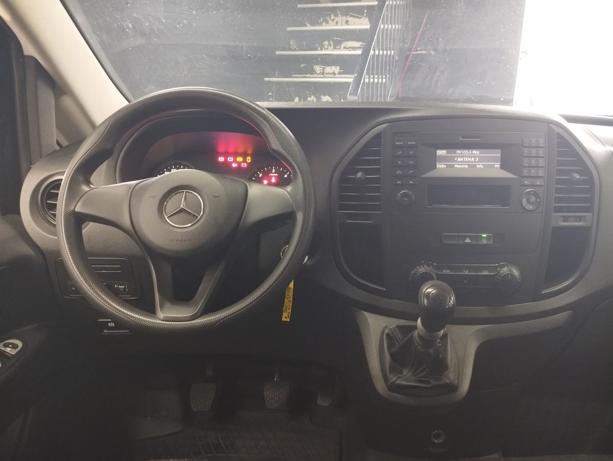 mercedes-benz-vito-2019-diesel-1749cc