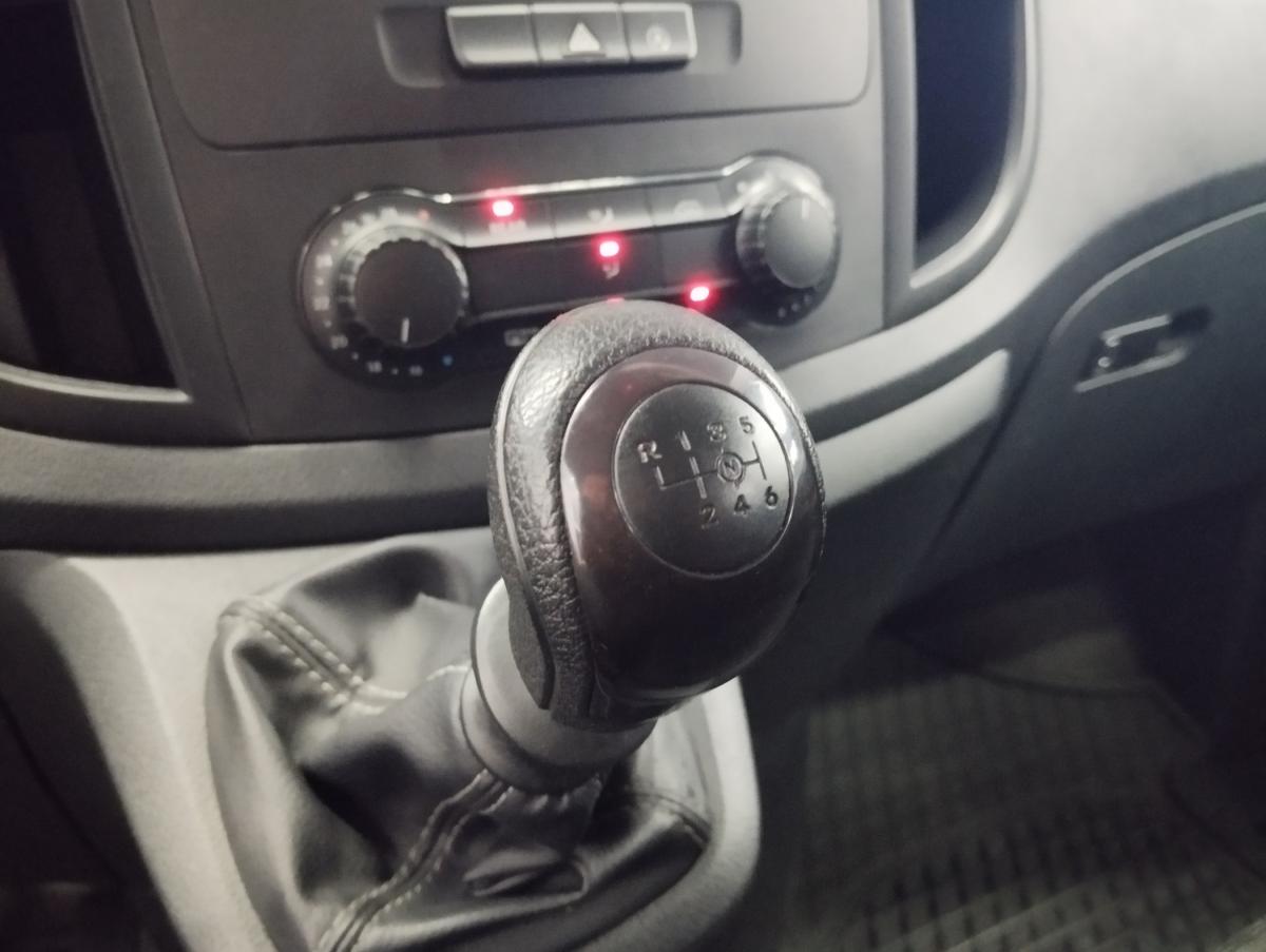 mercedes-benz-vito-2019-diesel-1749cc