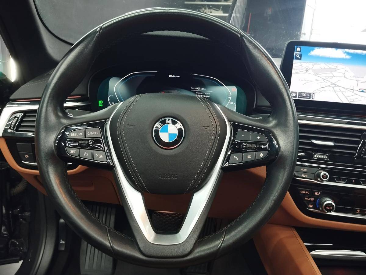 bmw-serie-5-2020-hibrido-a-gasolina-1998cc