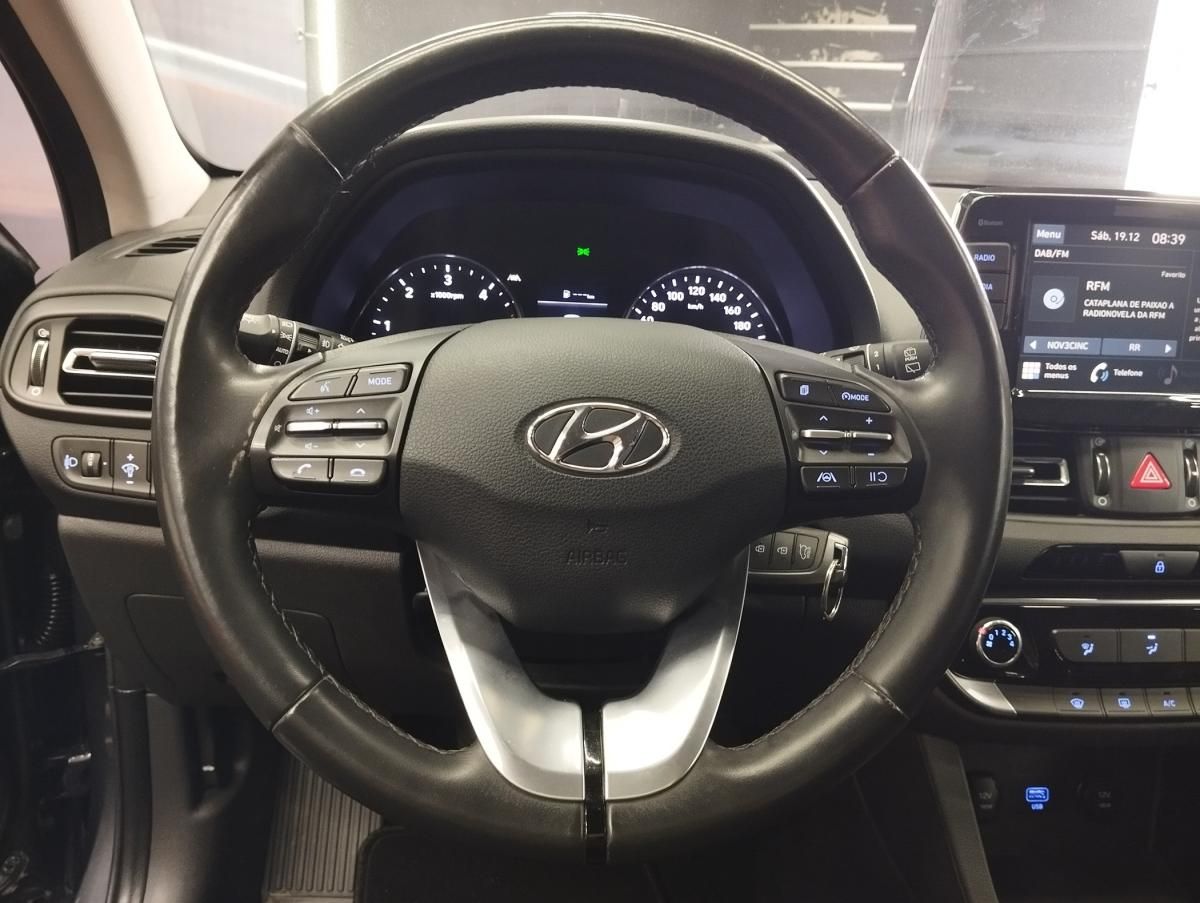 hyundai-i30-2021-diesel-1598cc