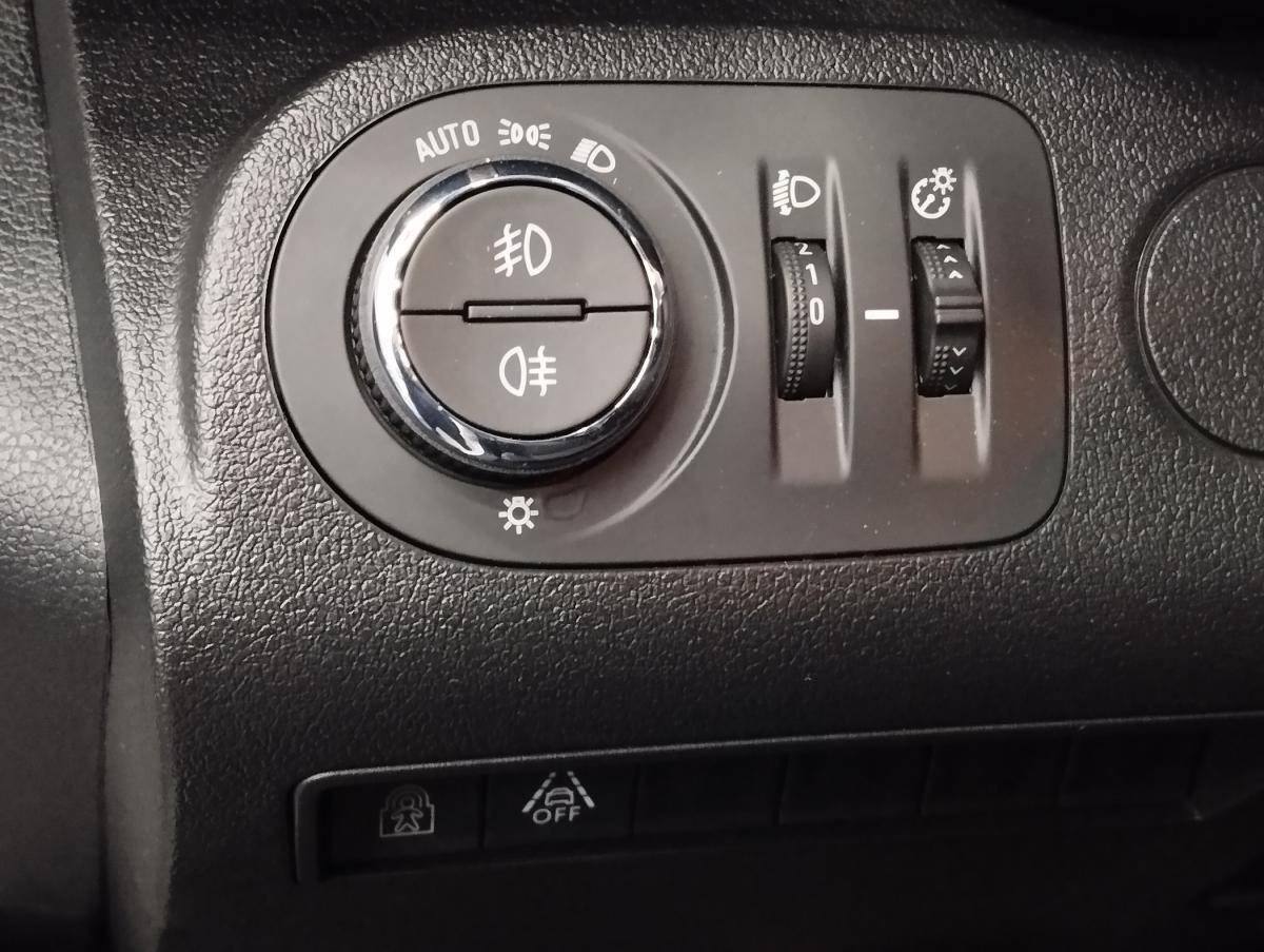 opel-combo-2020-gasolina-1199cc
