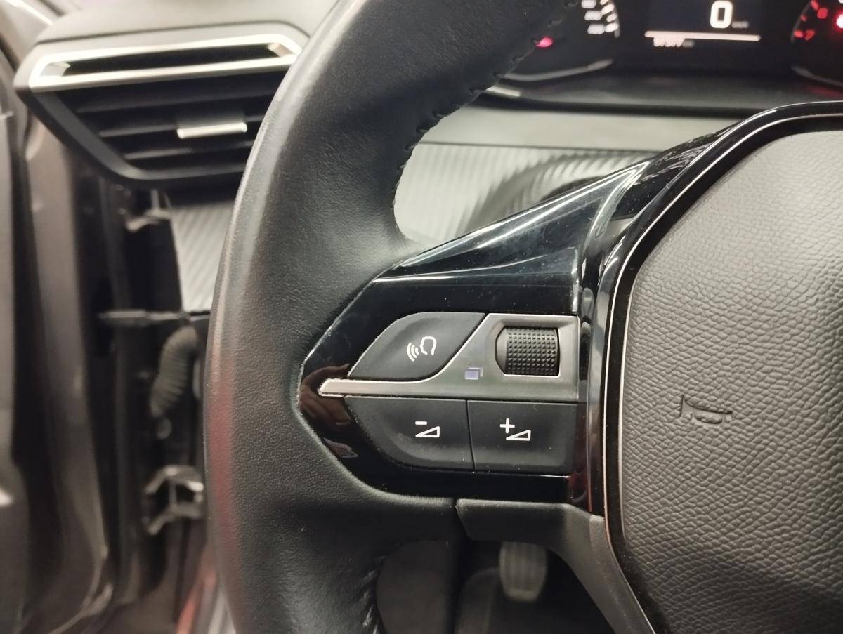 peugeot-208-2022-diesel-1499cc
