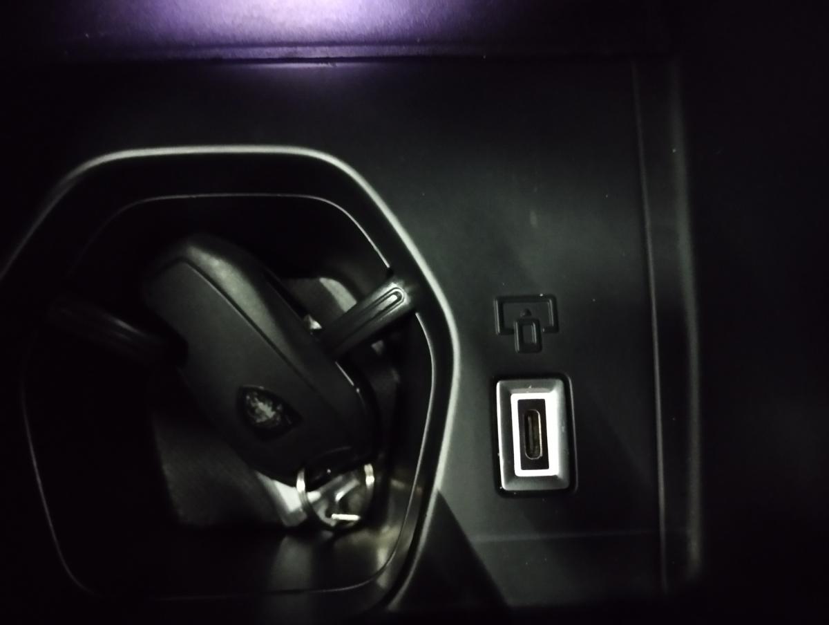 peugeot-308-2023-gasolina-1199cc