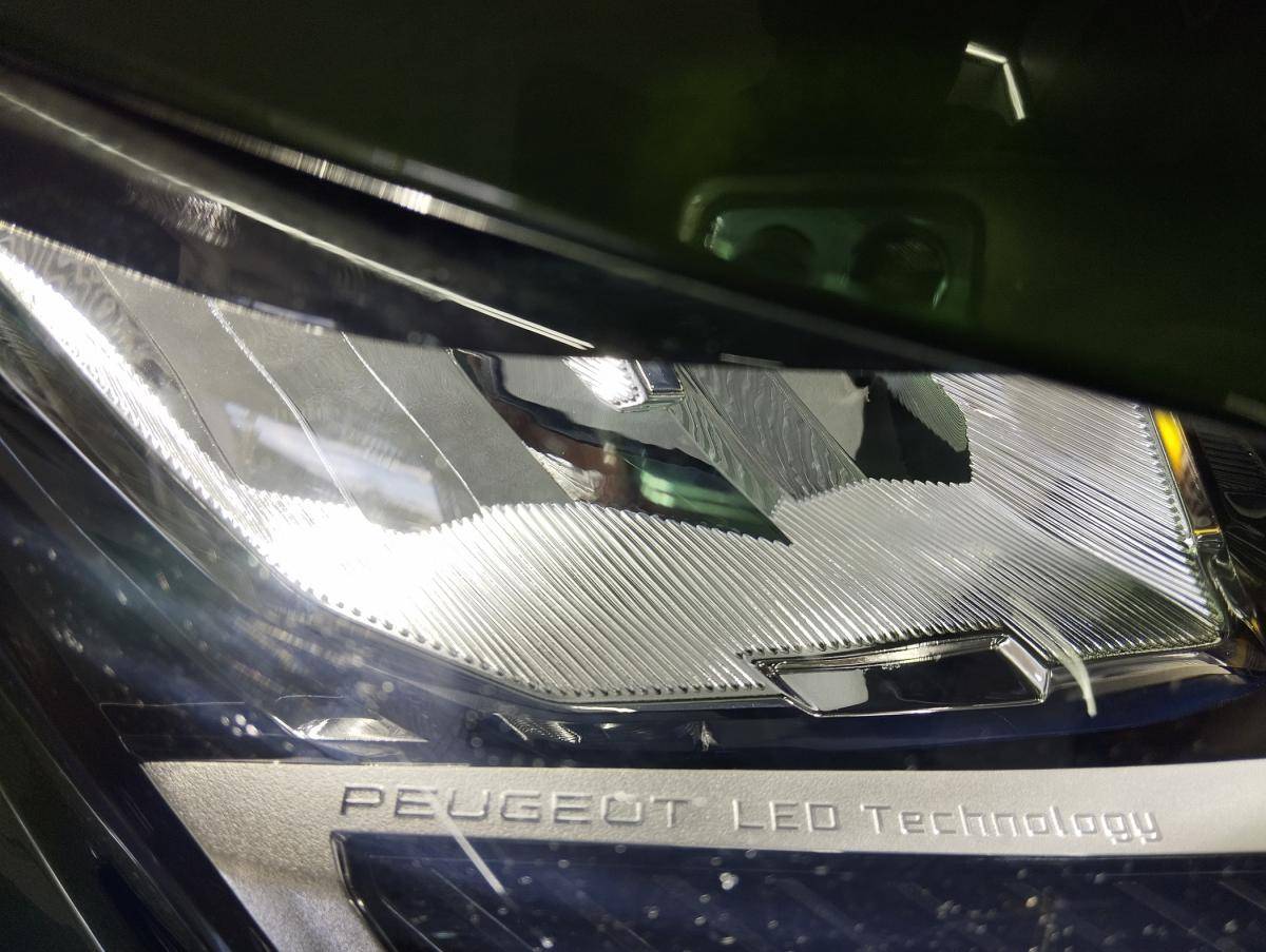 peugeot-308-2023-gasolina-1199cc