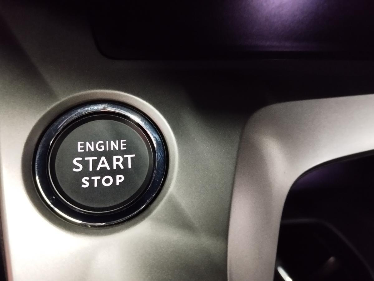 peugeot-308-2023-gasolina-1199cc