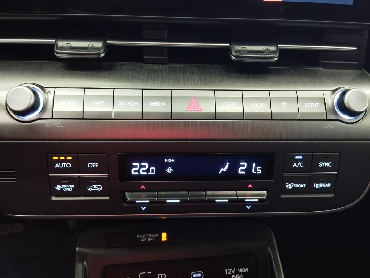 hyundai-kauai-2023-hibrido-a-gasolina-1580cc