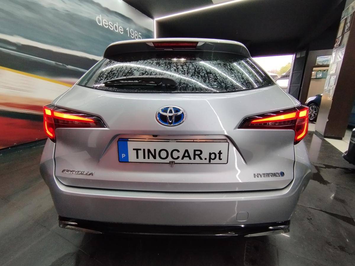 toyota-corolla-2023-hibrido-a-gasolina-1798cc