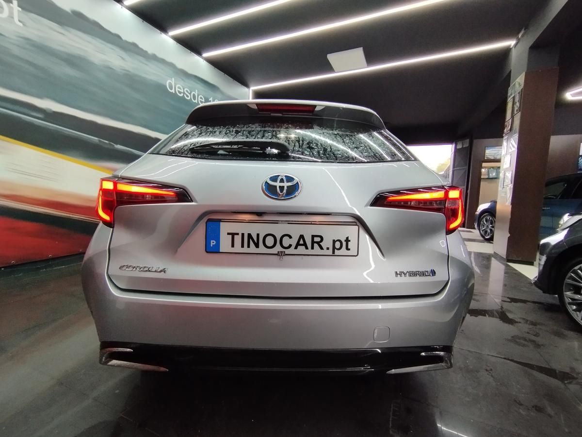 toyota-corolla-2023-hibrido-a-gasolina-1798cc