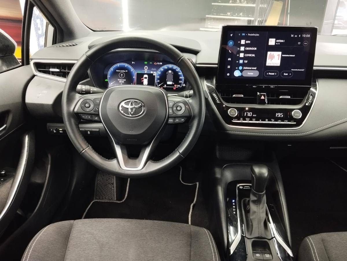 toyota-corolla-2023-hibrido-a-gasolina-1798cc