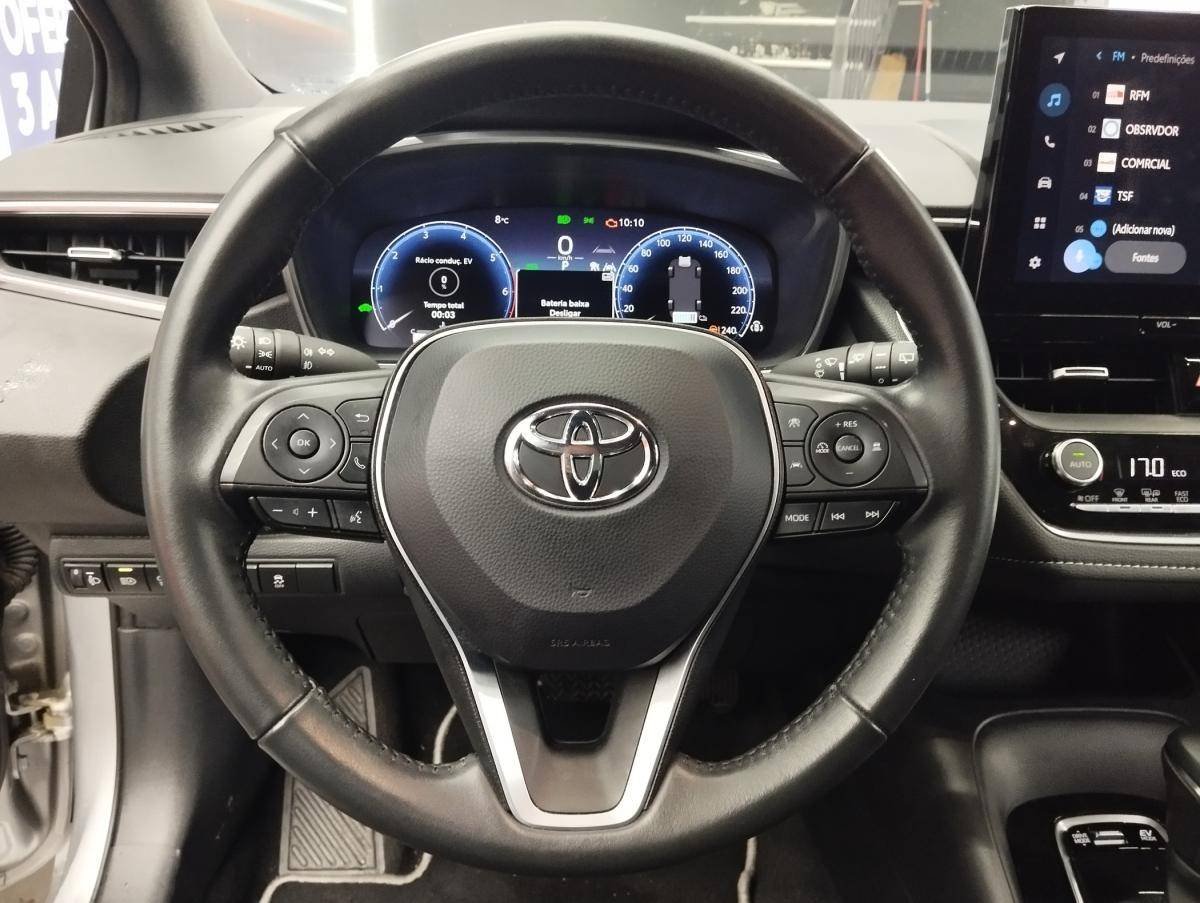 toyota-corolla-2023-hibrido-a-gasolina-1798cc