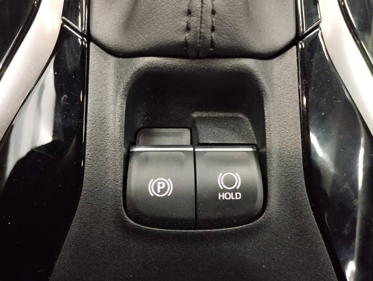 toyota-corolla-2023-hibrido-a-gasolina-1798cc