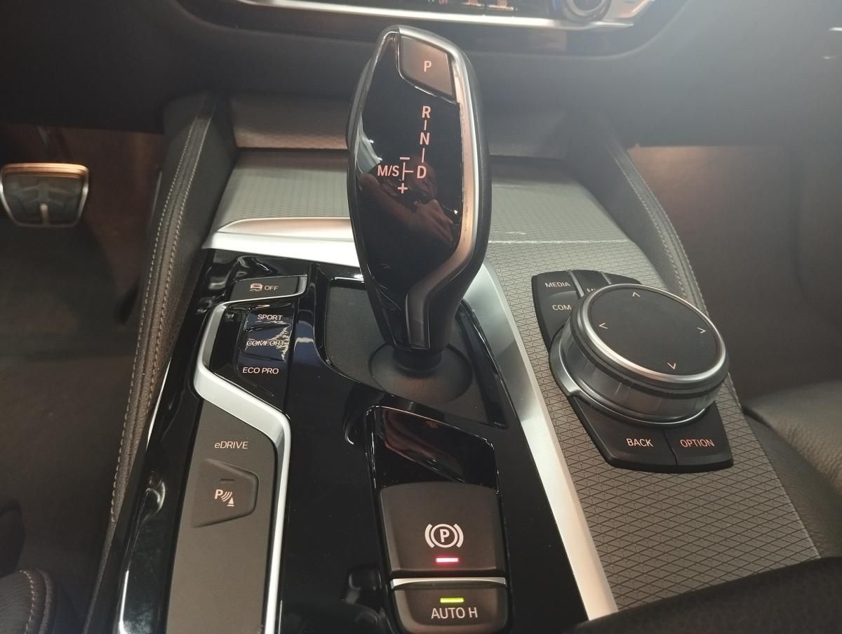 bmw-serie-5-2019-hibrido-a-gasolina-1998cc