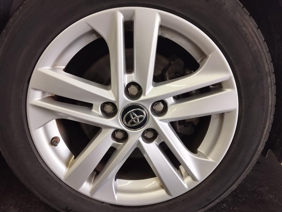 toyota-corolla-2021-hibrido-a-gasolina-1798cc
