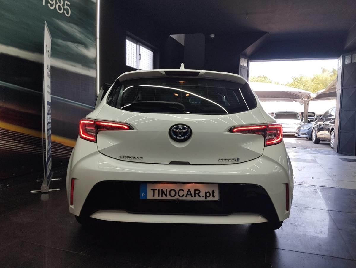 toyota-corolla-2021-hibrido-a-gasolina-1798cc