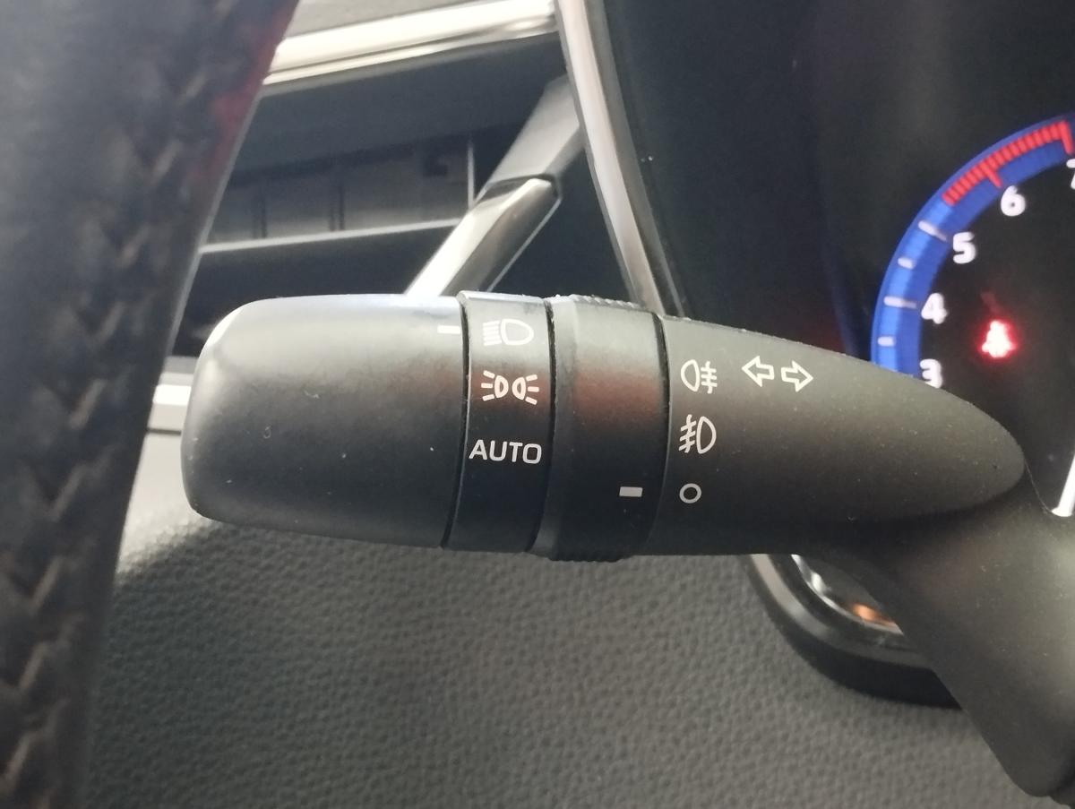 toyota-corolla-2021-hibrido-a-gasolina-1798cc