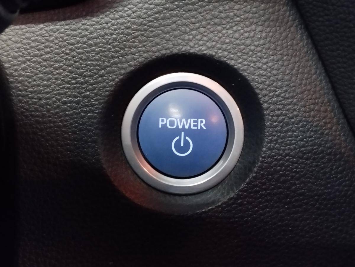 toyota-corolla-2021-hibrido-a-gasolina-1798cc