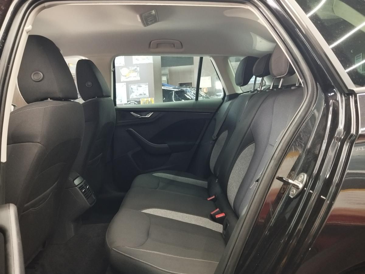 skoda-kamiq-2024-gasolina-999cc
