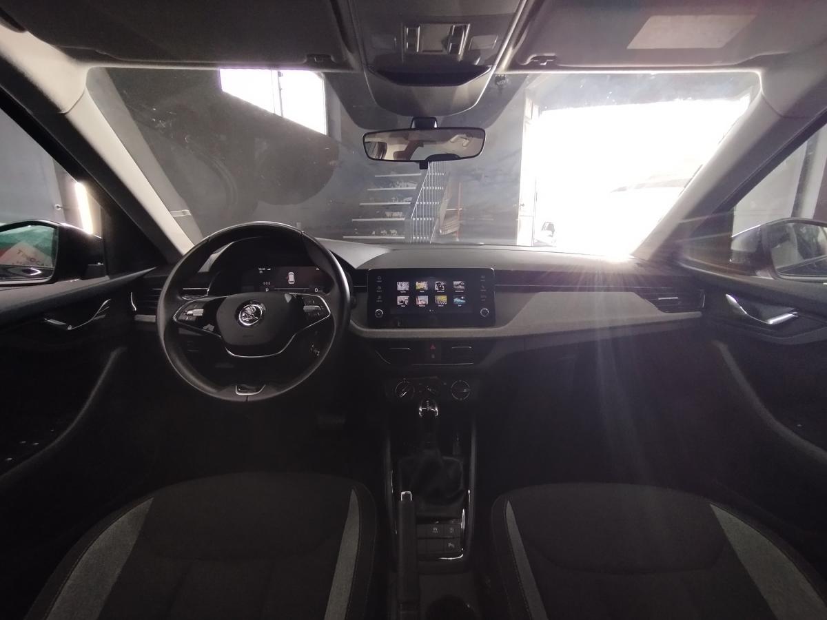 skoda-kamiq-2024-gasolina-999cc