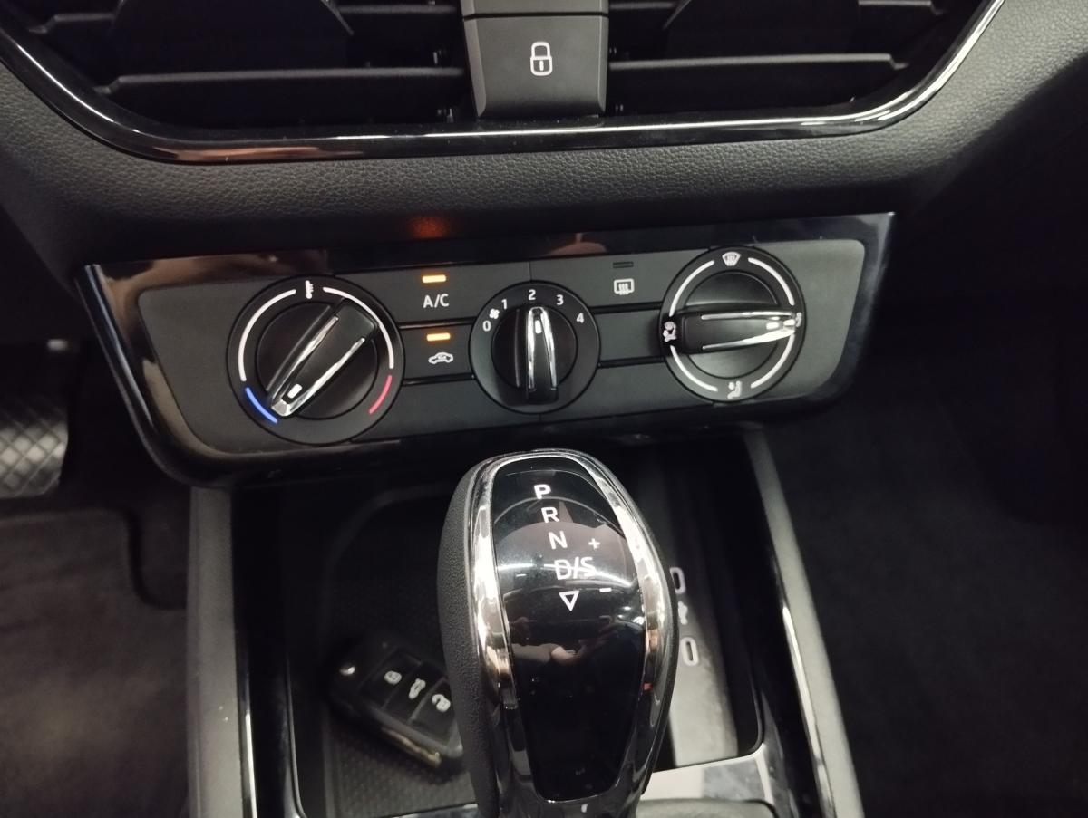 skoda-kamiq-2024-gasolina-999cc
