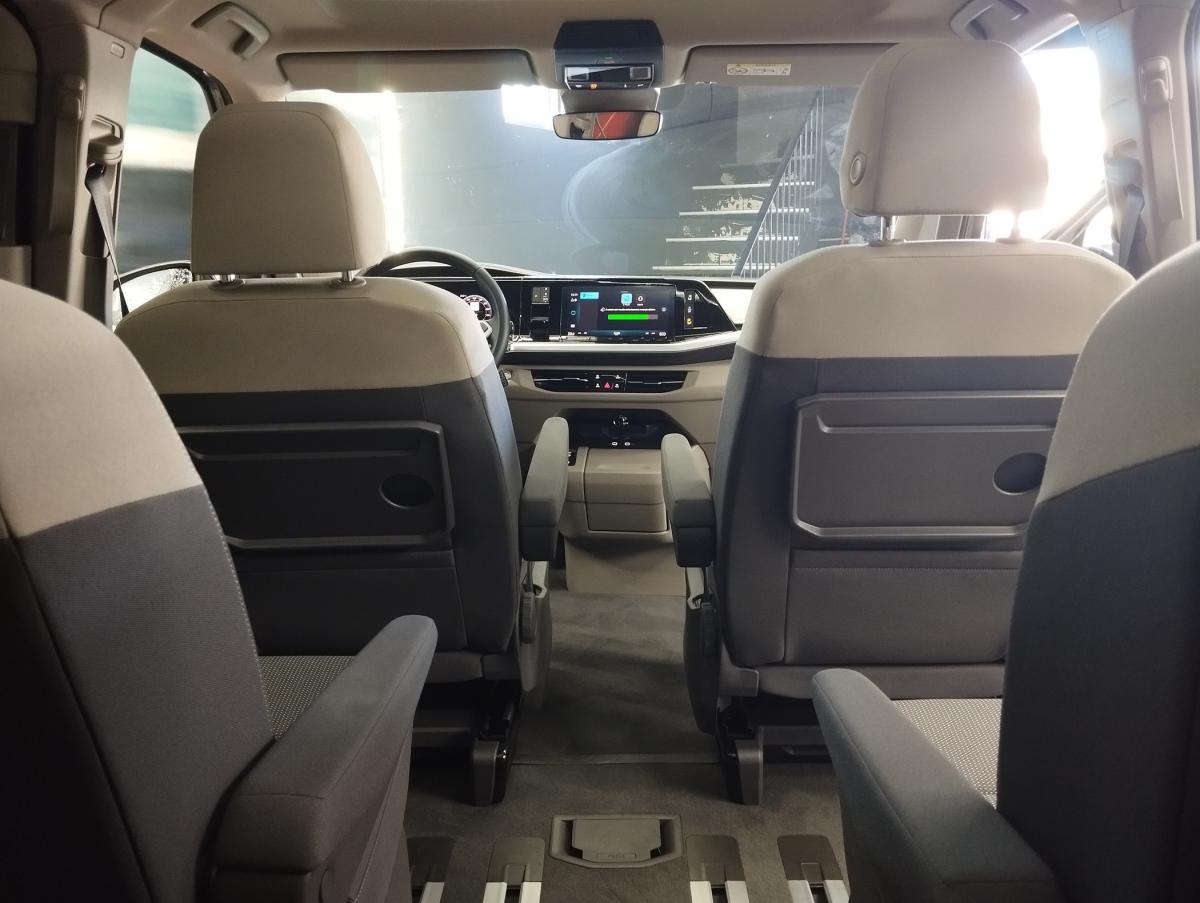 volkswagen-multivan-2025-hibrido-a-gasolina-1498cc