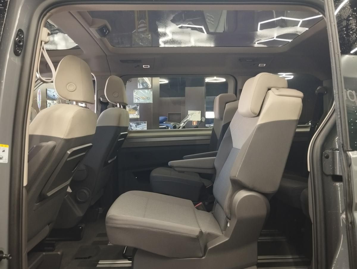 volkswagen-multivan-2025-hibrido-a-gasolina-1498cc