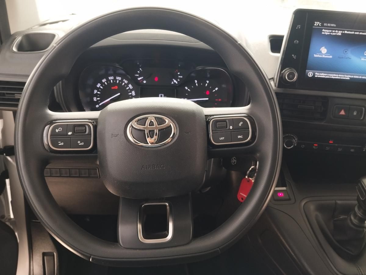 toyota-proace-2023-diesel-1499cc