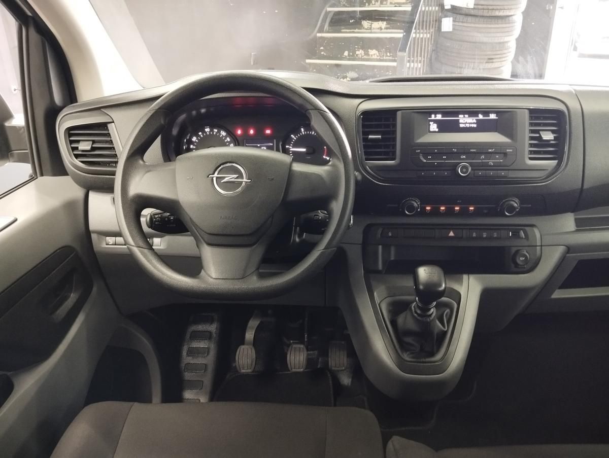 opel-vivaro-2021-diesel-1499cc