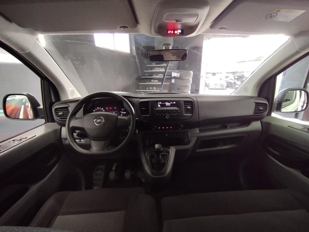 opel-vivaro-2021-diesel-1499cc