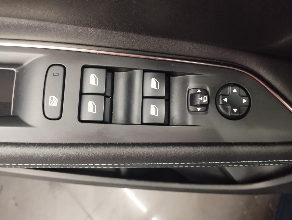 peugeot-3008-2021-hibrido-a-gasolina-1598cc