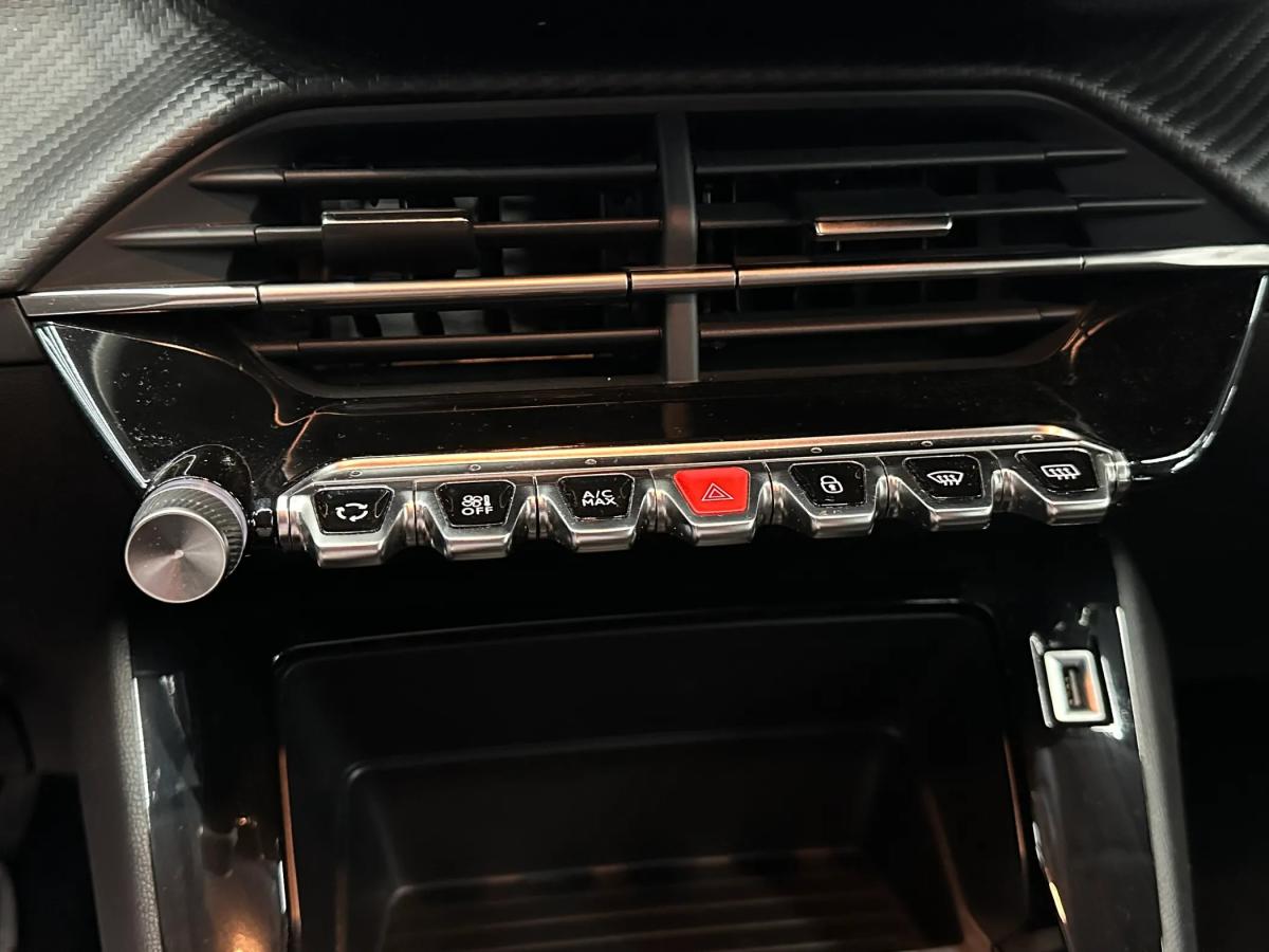peugeot-208-2023-gasolina-1199cc