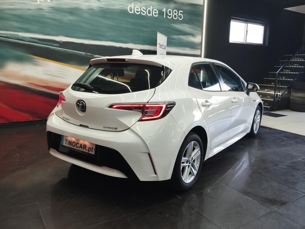 toyota-corolla-2021-hibrido-a-gasolina-1798cc