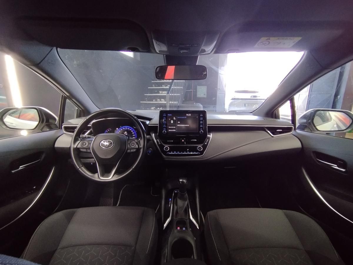 toyota-corolla-2021-hibrido-a-gasolina-1798cc