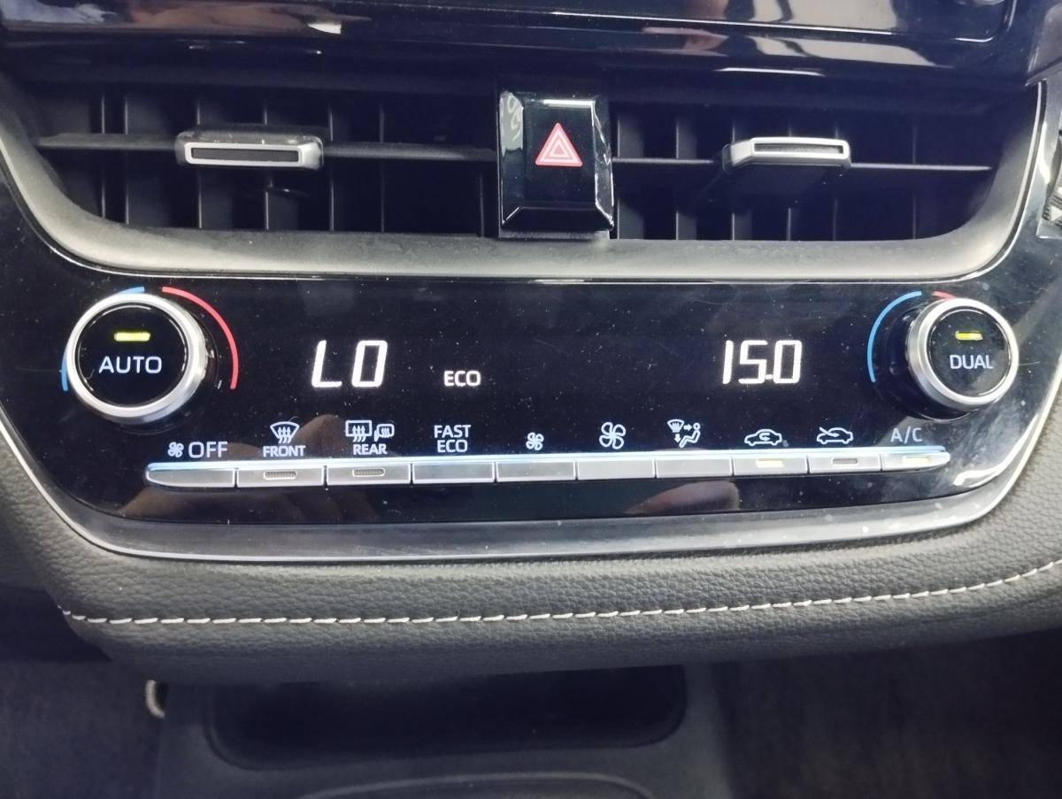 toyota-corolla-2021-hibrido-a-gasolina-1798cc