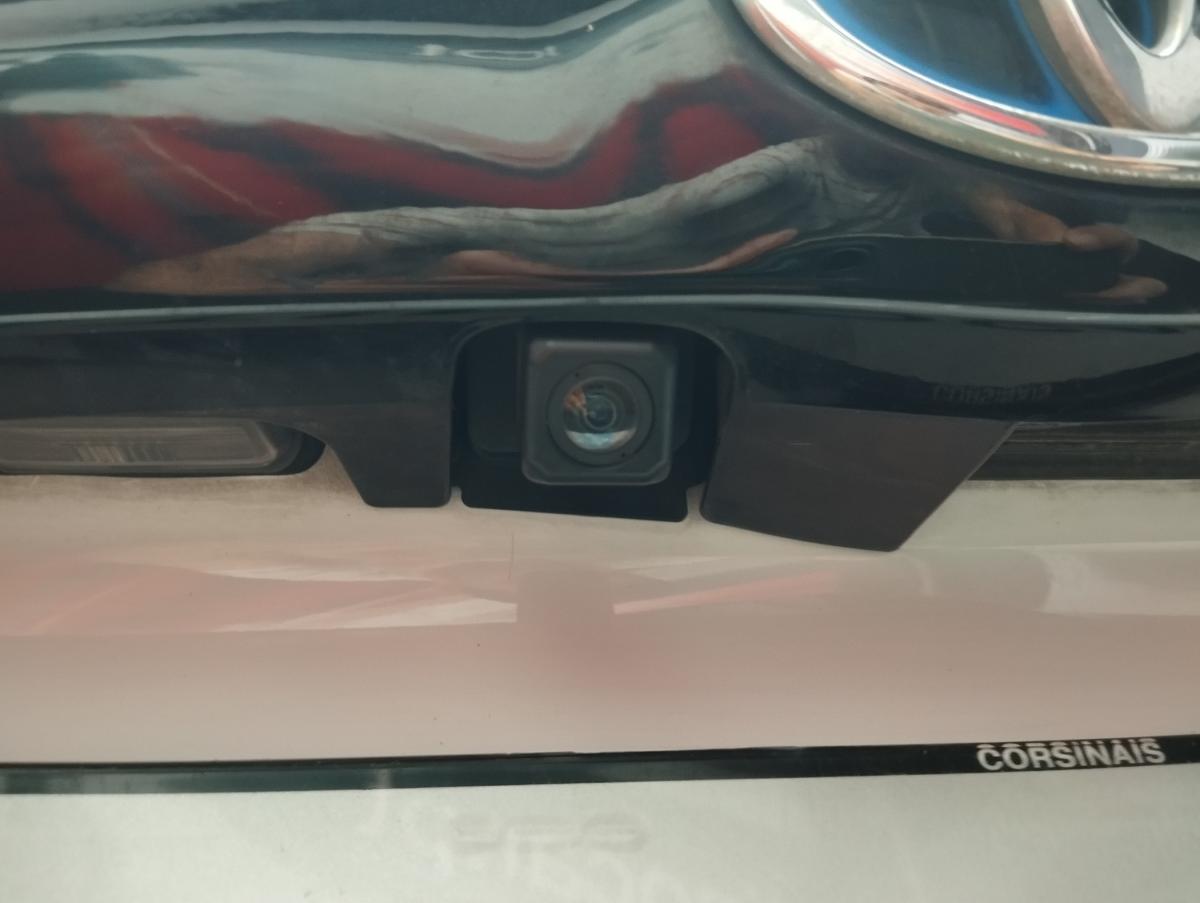 toyota-yaris-2022-hibrido-a-gasolina-1490cc