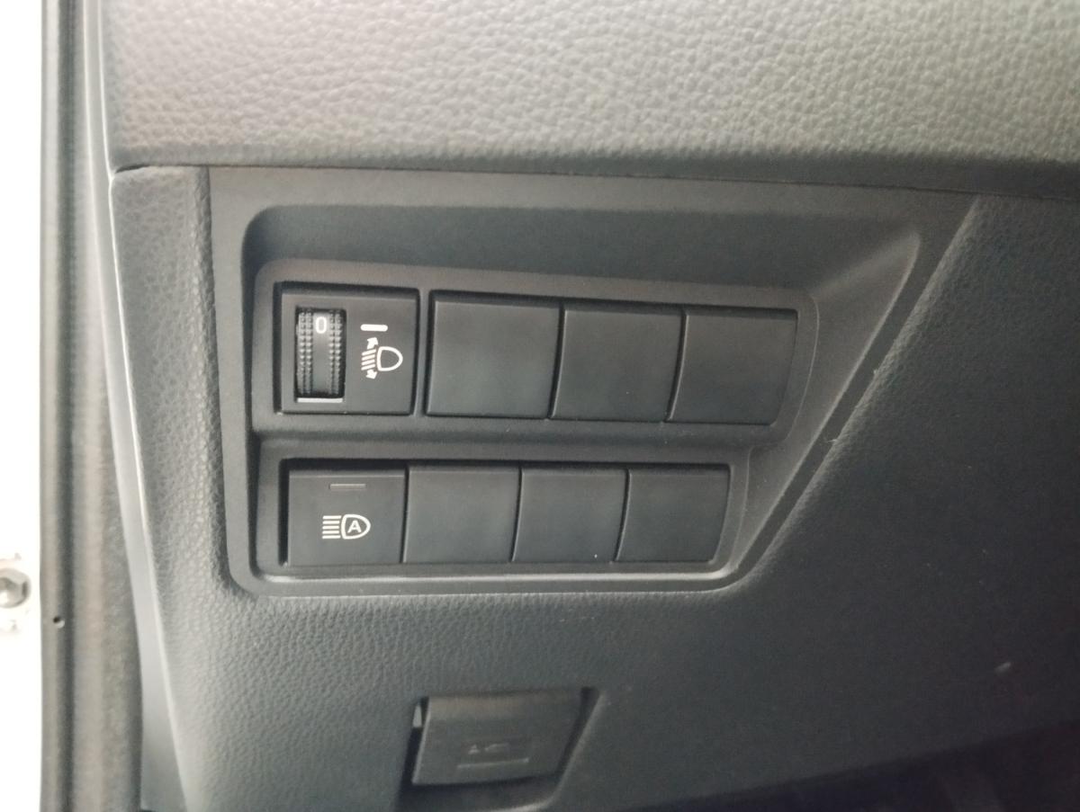 toyota-yaris-2022-hibrido-a-gasolina-1490cc