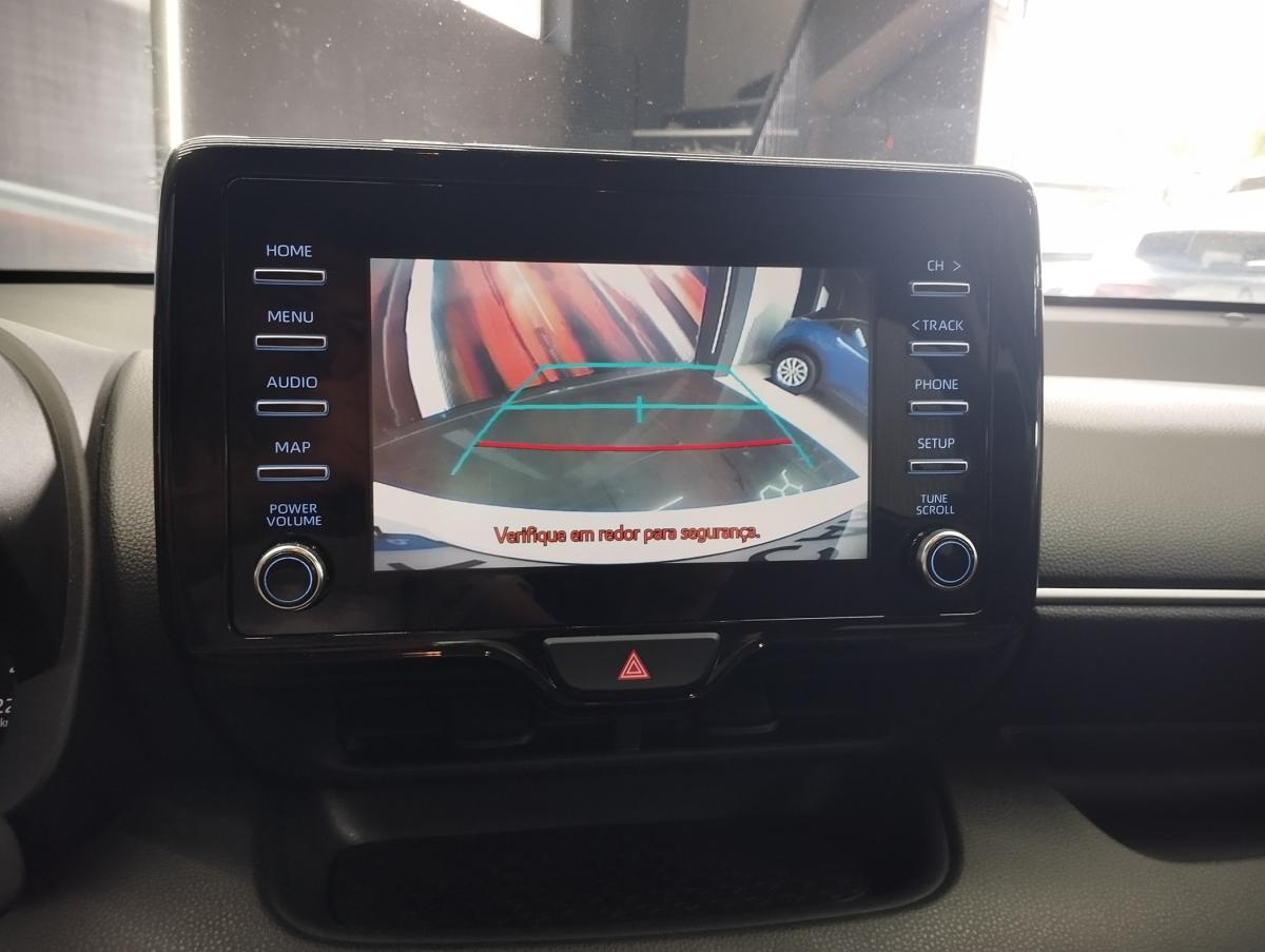 toyota-yaris-2022-hibrido-a-gasolina-1490cc